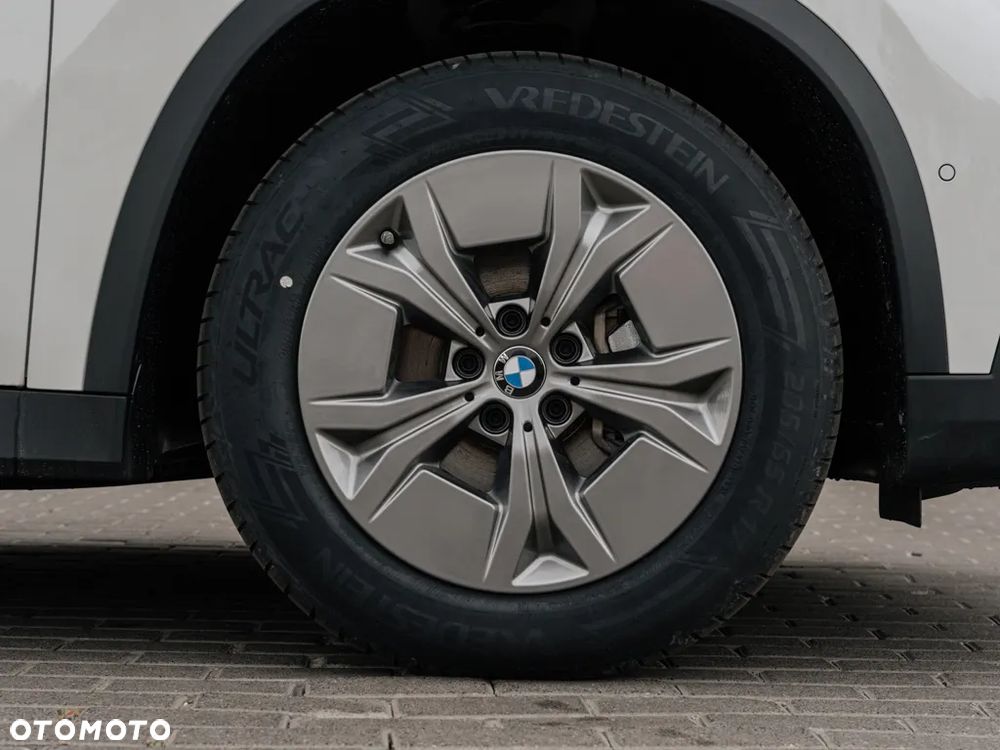BMW iX1 eDrive20 - 4