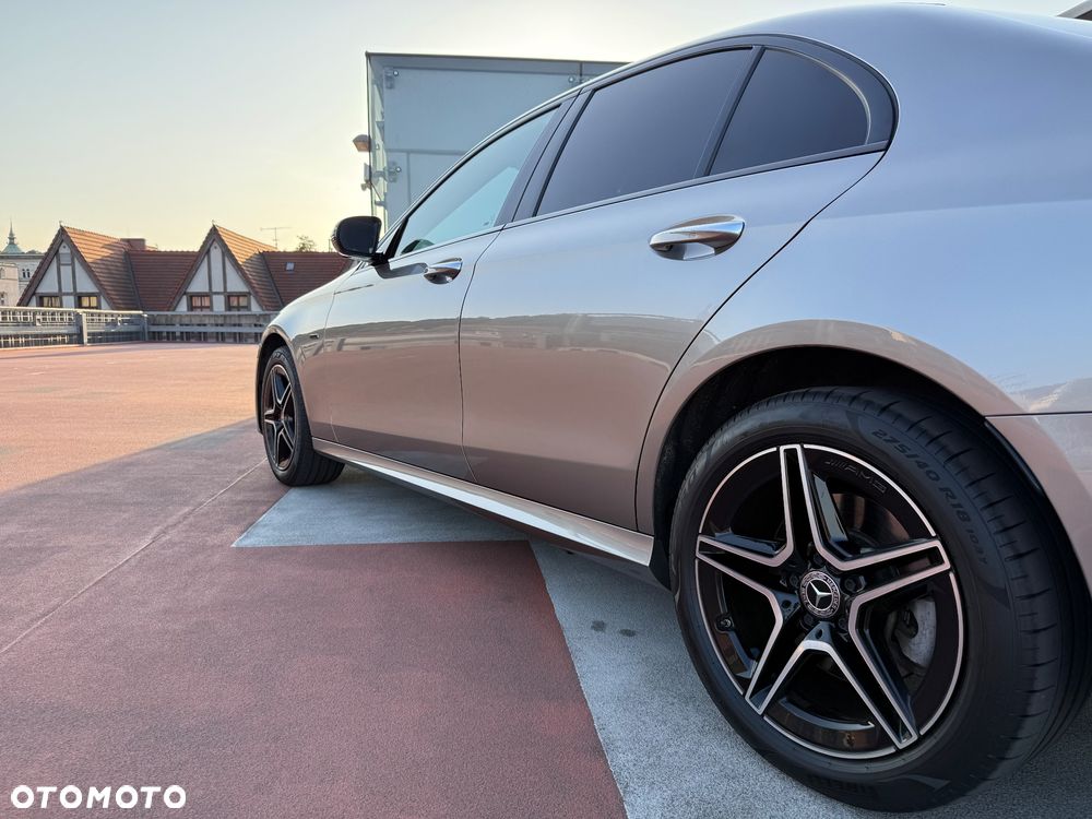 Mercedes-Benz Klasa E - 11
