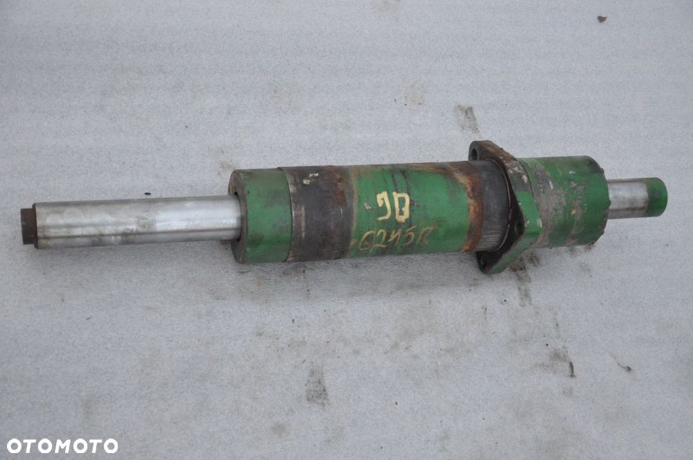 SIŁOWNIK SKRĘTU MOSTU JOHN DEERE 6215R - 1