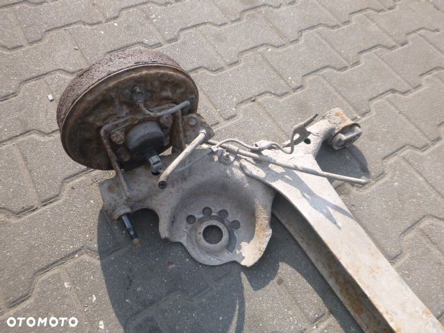 BELKA TYŁ TYLNA TOYOTA YARIS I LIFT ABS - 3