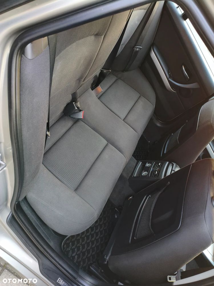 BMW Seria 3 - 21