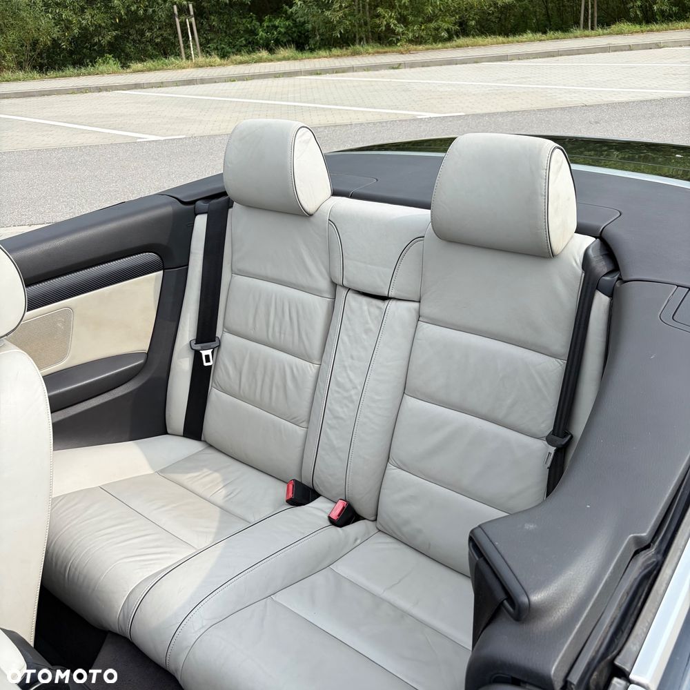 Audi A4 Cabrio 1.8 T - 12
