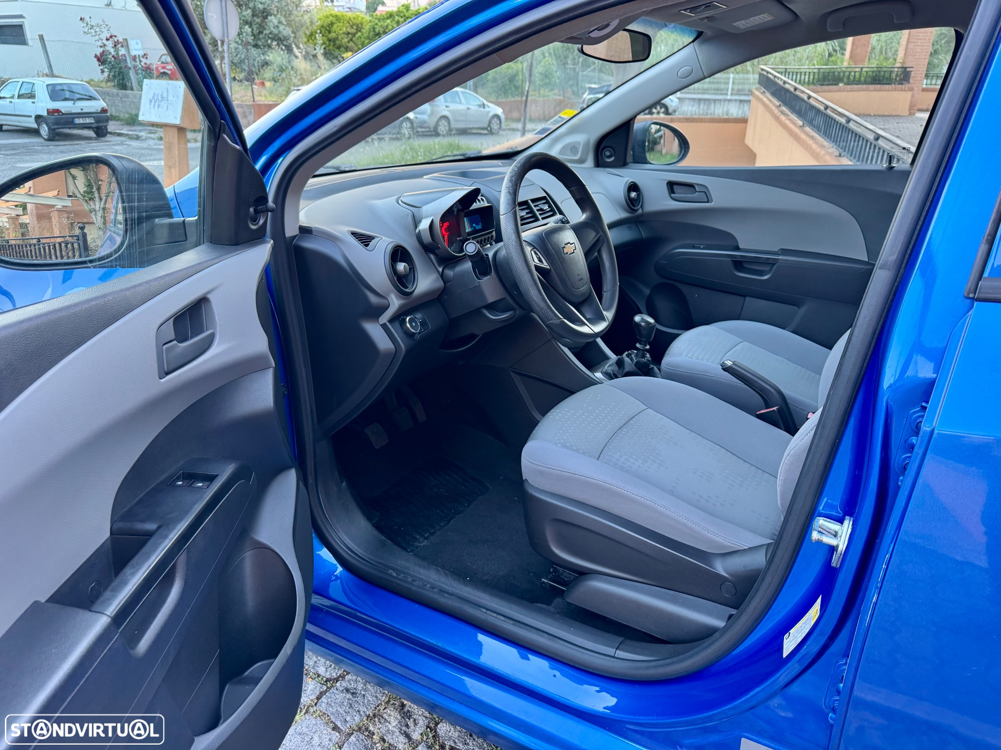Chevrolet Aveo 1.2 LS ECO - 10
