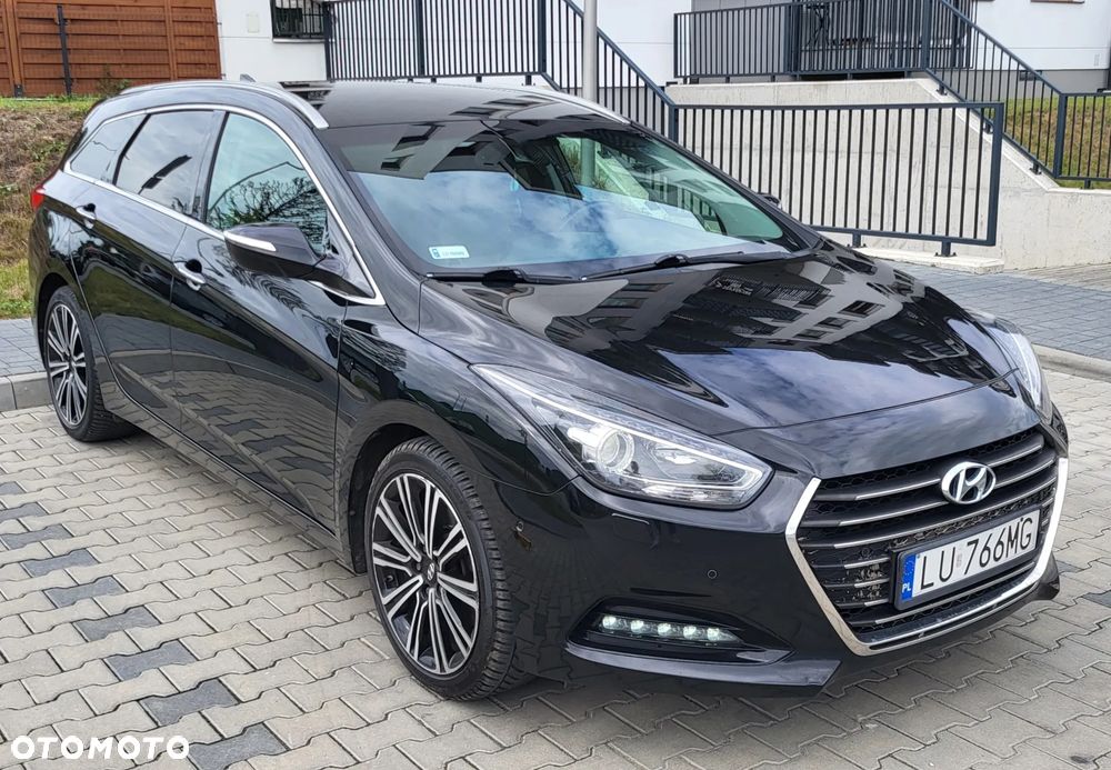 Hyundai i40 1.7 CRDi Premium DCT - 1