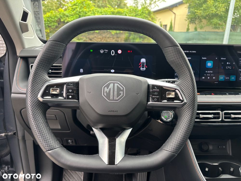MG HS 1.5 T-GDI Exclusive DCT - 26