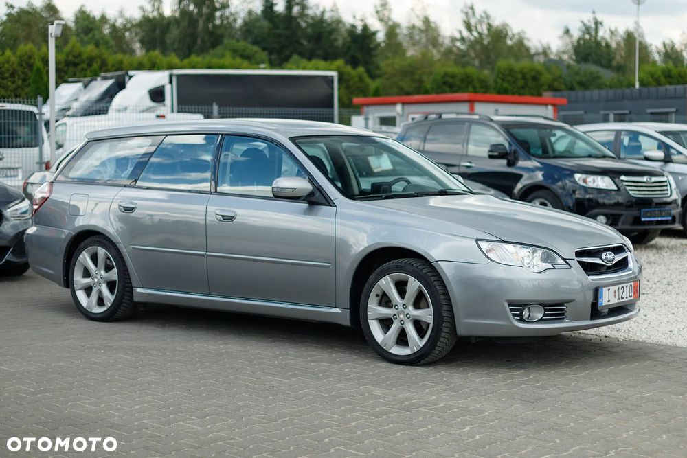 Subaru Legacy Kombi 3.0R Automatik - 9