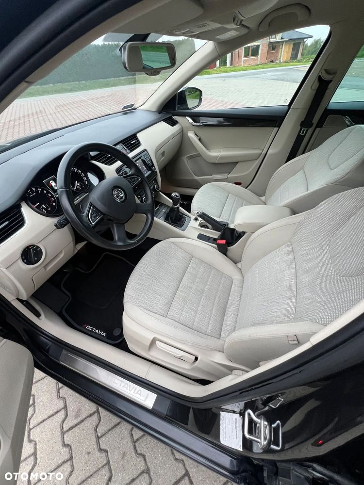 Skoda Octavia 2.0 TDI Style - 19