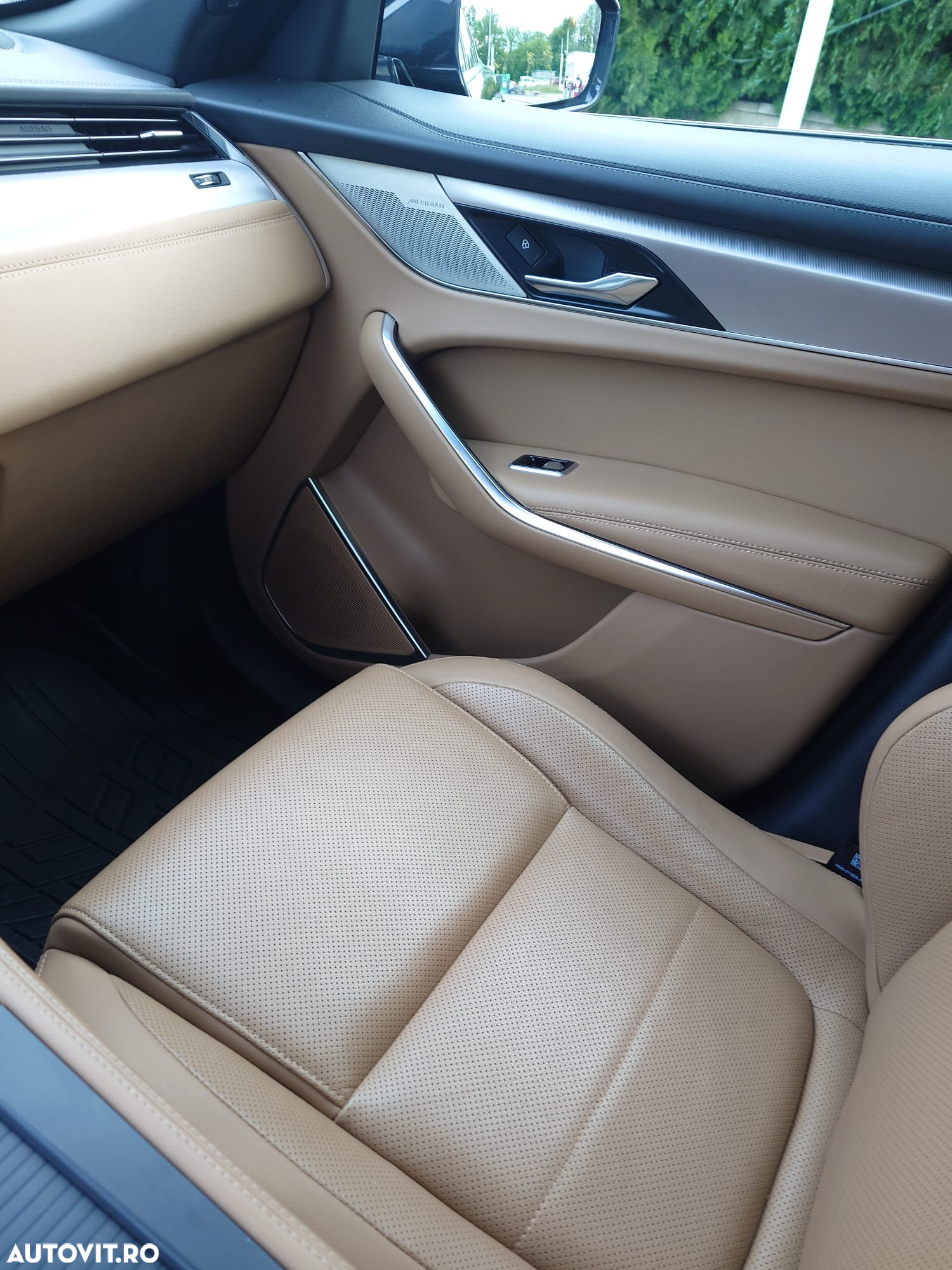 Jaguar F-Pace P400e AWD R-Dynamic S - 20