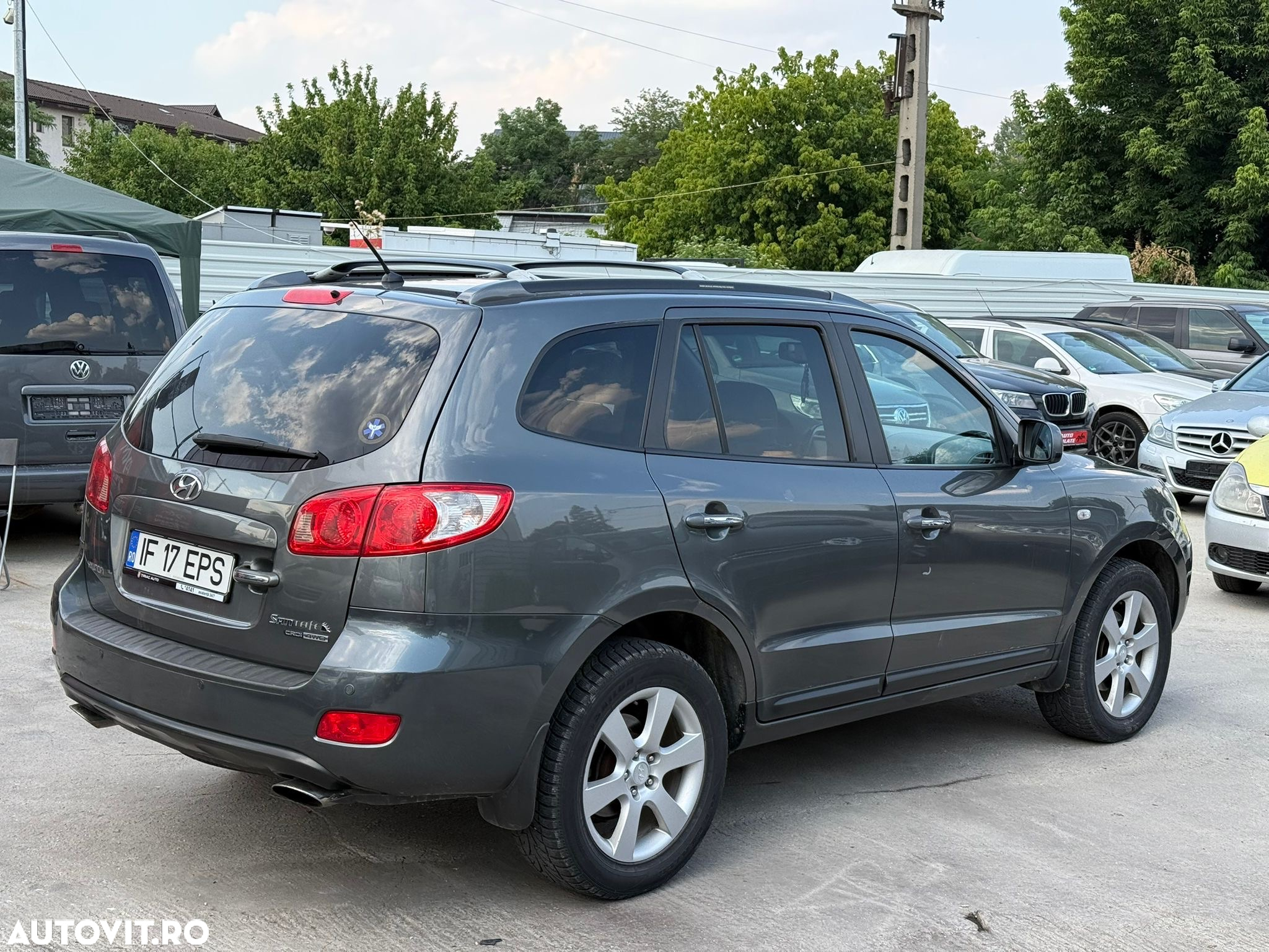 Hyundai Santa Fe - 3