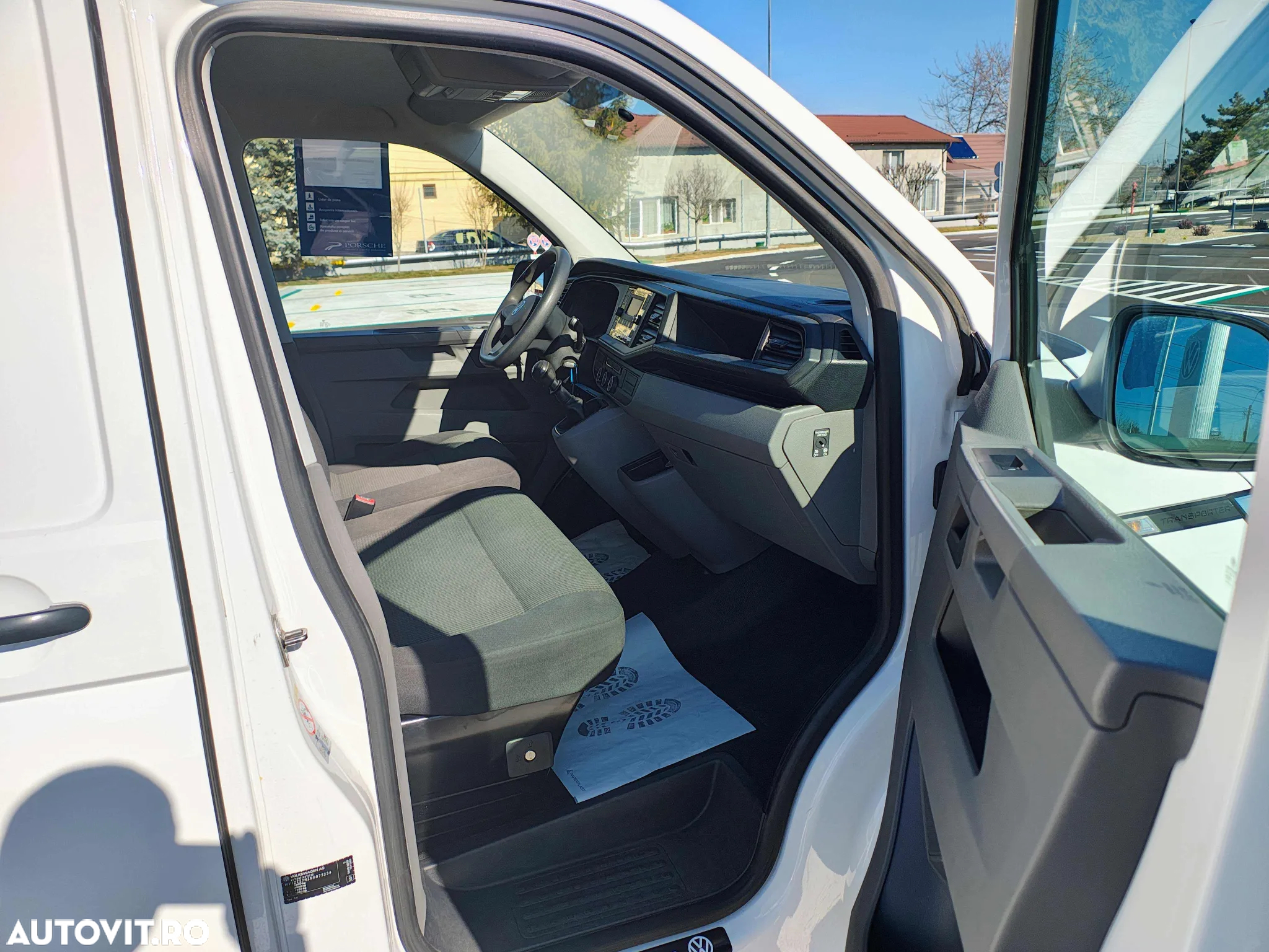 Volkswagen Transporter - 14