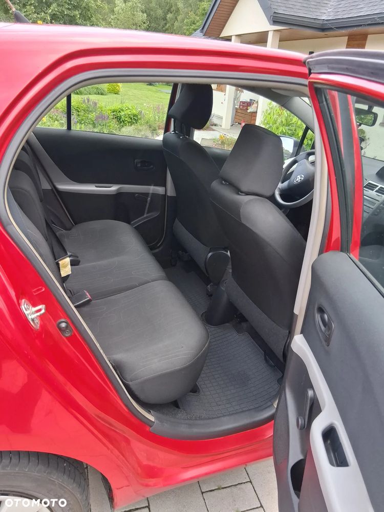 Toyota Yaris 1.0 Luna EU5 - 10