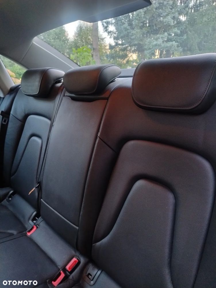 Audi A4 Limousine - 14