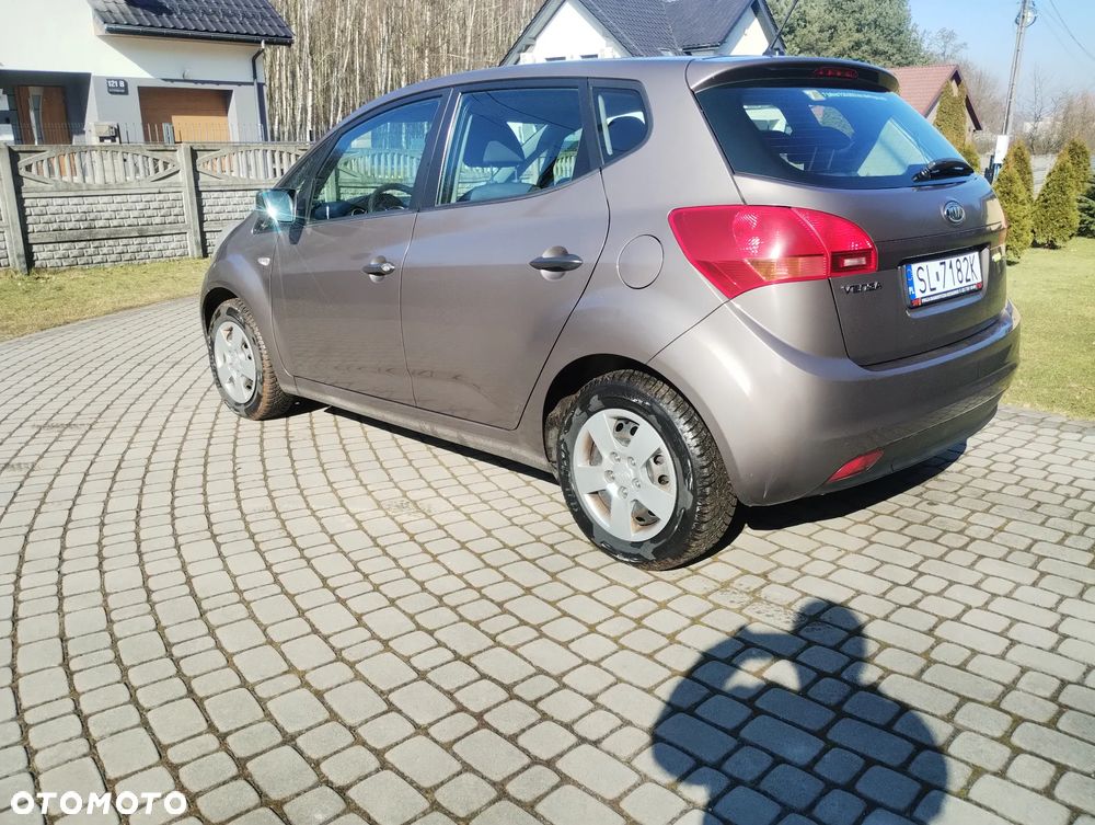 Kia Venga - 4