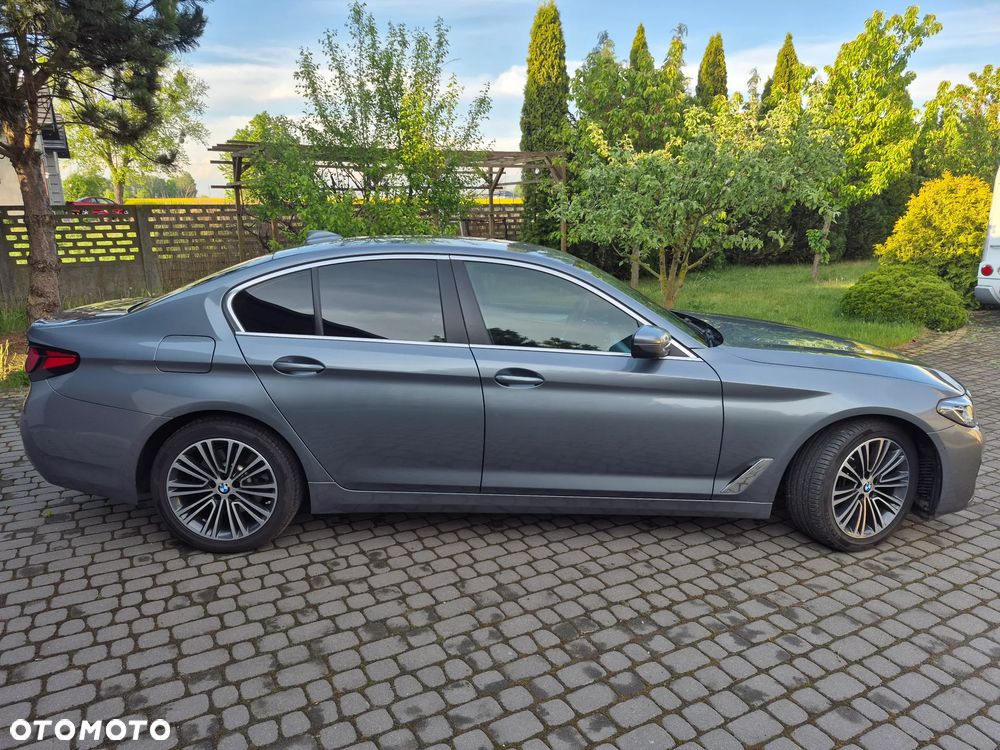 BMW Seria 5 520i Luxury Line sport - 26