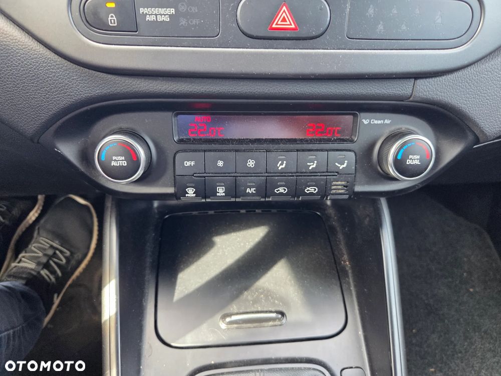 Kia Carens 1.6 GDI L 7os - 10
