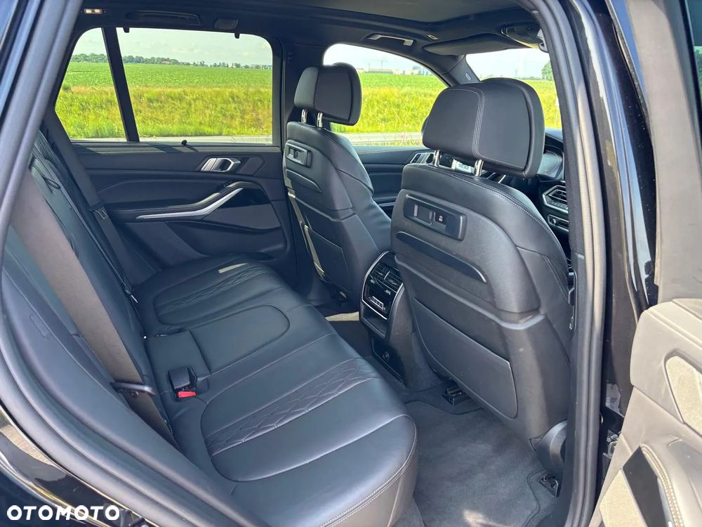 BMW X5 M M50d - 13
