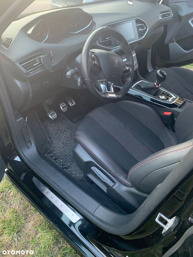 Peugeot 308 1.2 PureTech GPF GT Pack S&S - 11