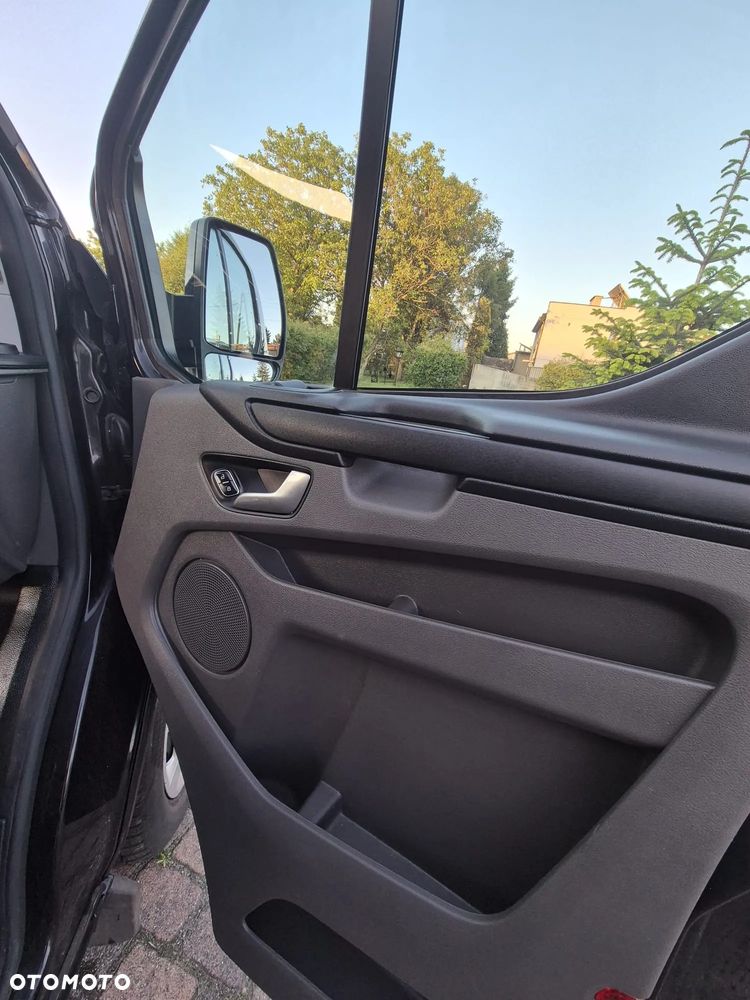 Ford TRANSIT CUSTOM - 10