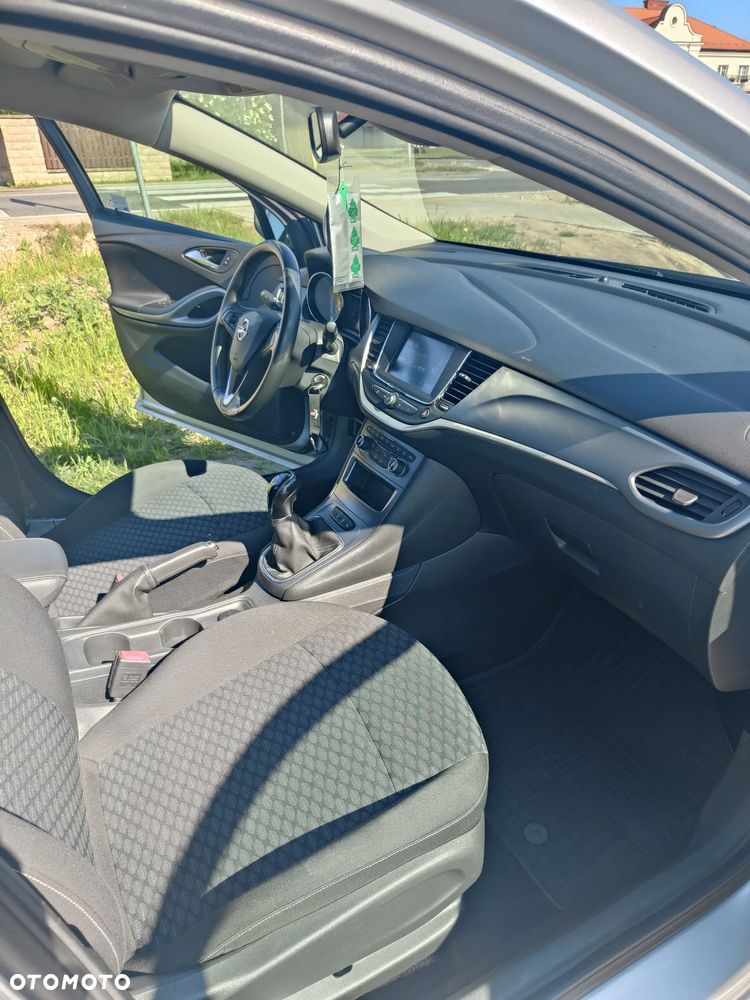 Opel Astra 1.6 CDTI Dynamic S&S - 9