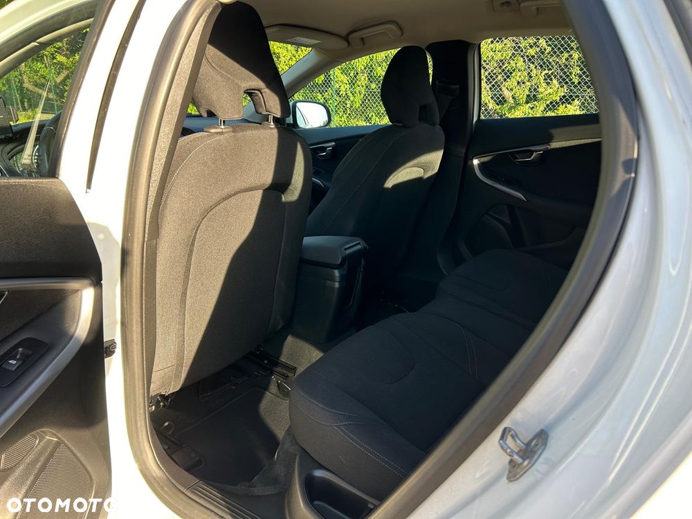 Volvo V40 D2 Kinetic - 24