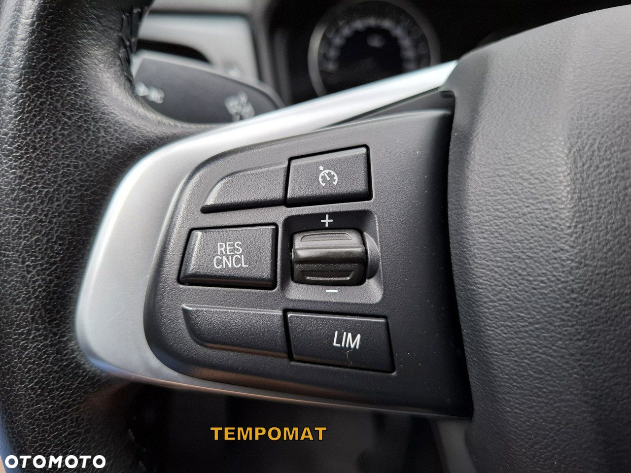 BMW Seria 2 - 25