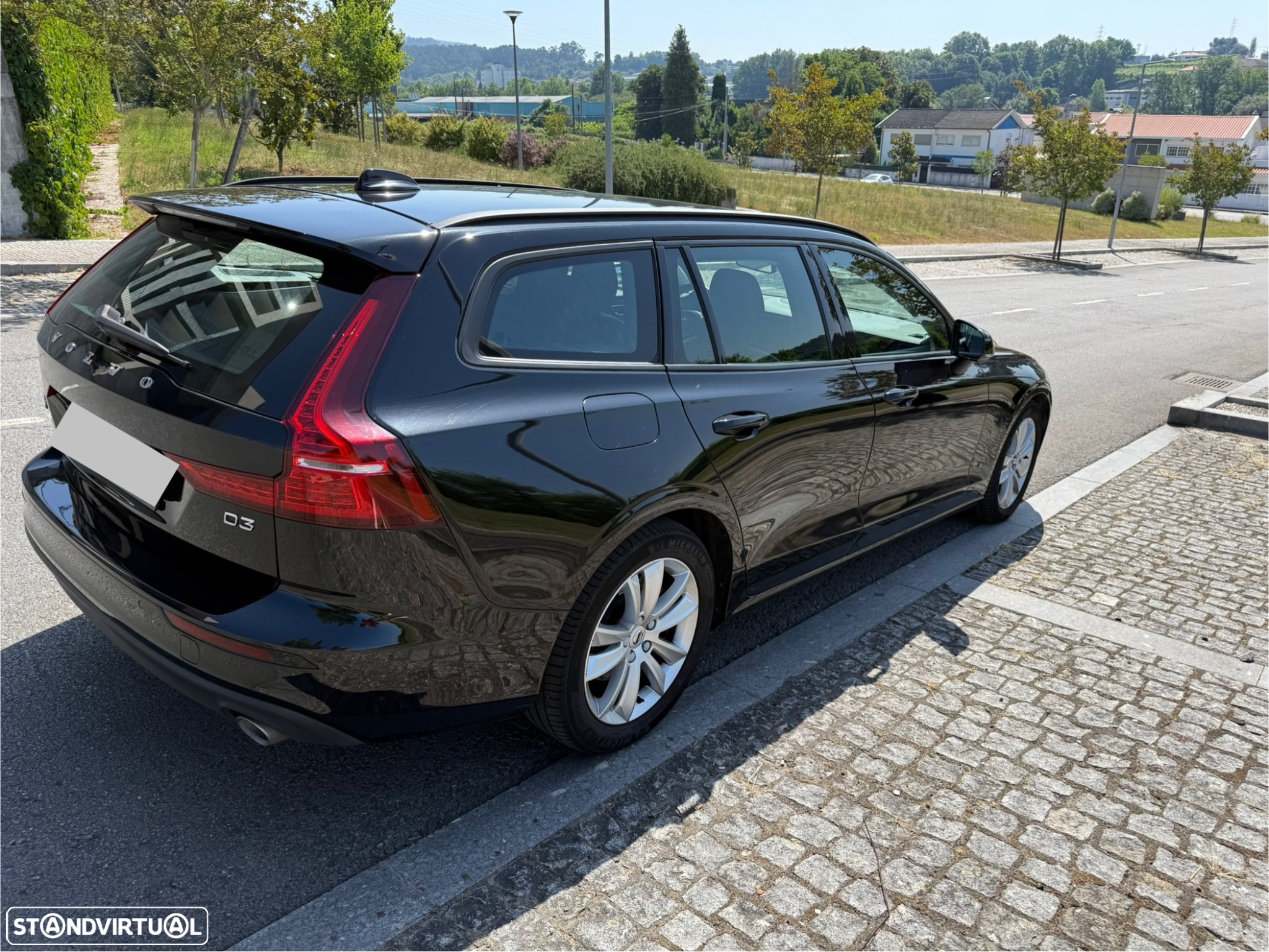 Volvo V60 2.0 D3 Momentum Geartronic - 2
