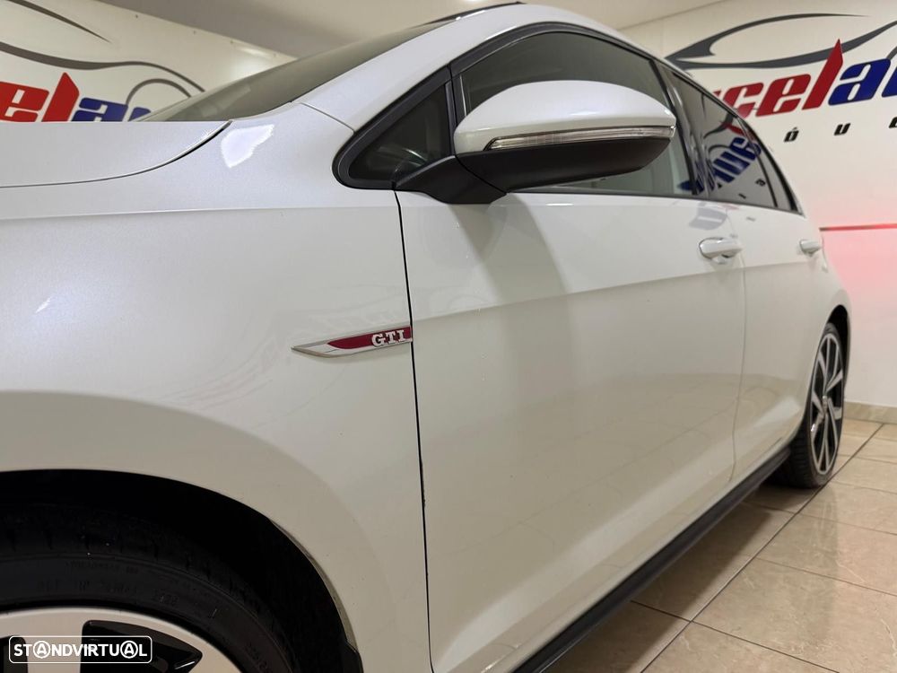 VW Golf 2.0 TSi GTi DSG Performance - 12