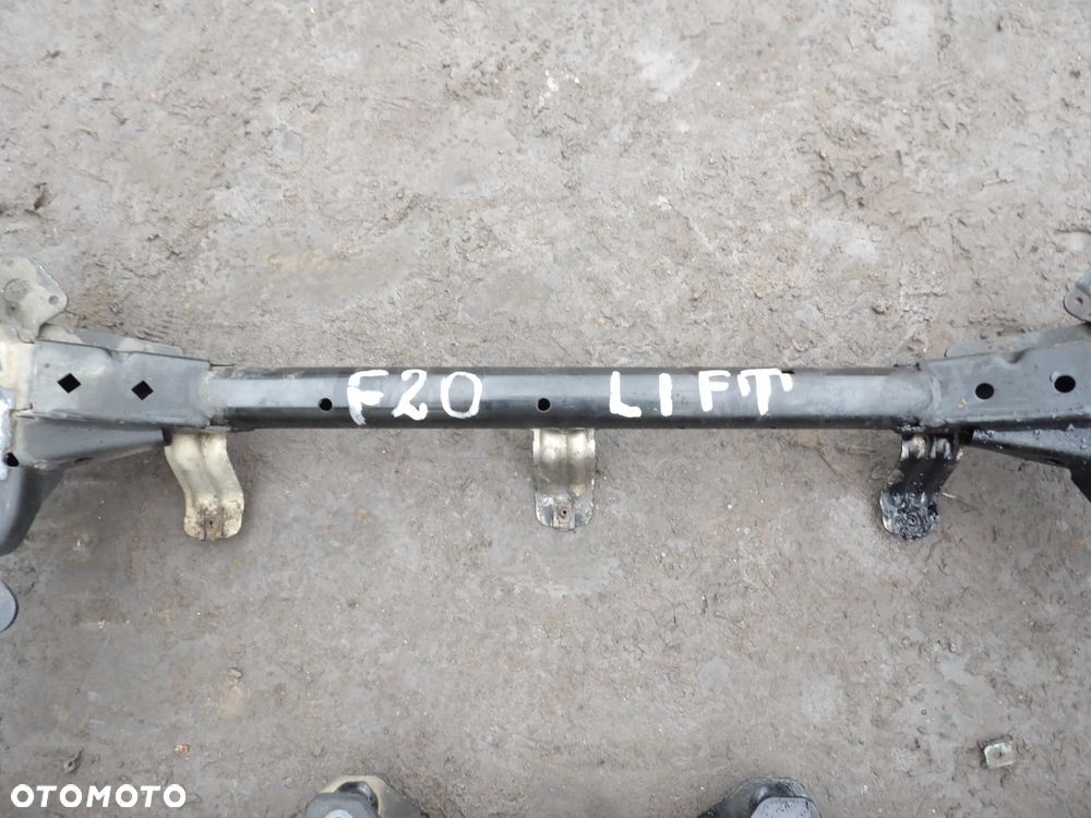 BMW - F20 , F30 - WÓZEK , SANKI , BELKA - PRZÓD - BEZ PODUSZEK - 3