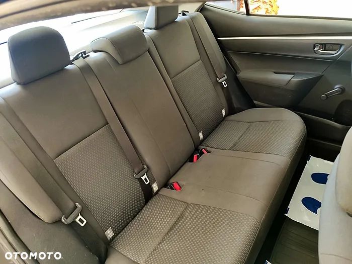 Toyota Corolla - 37