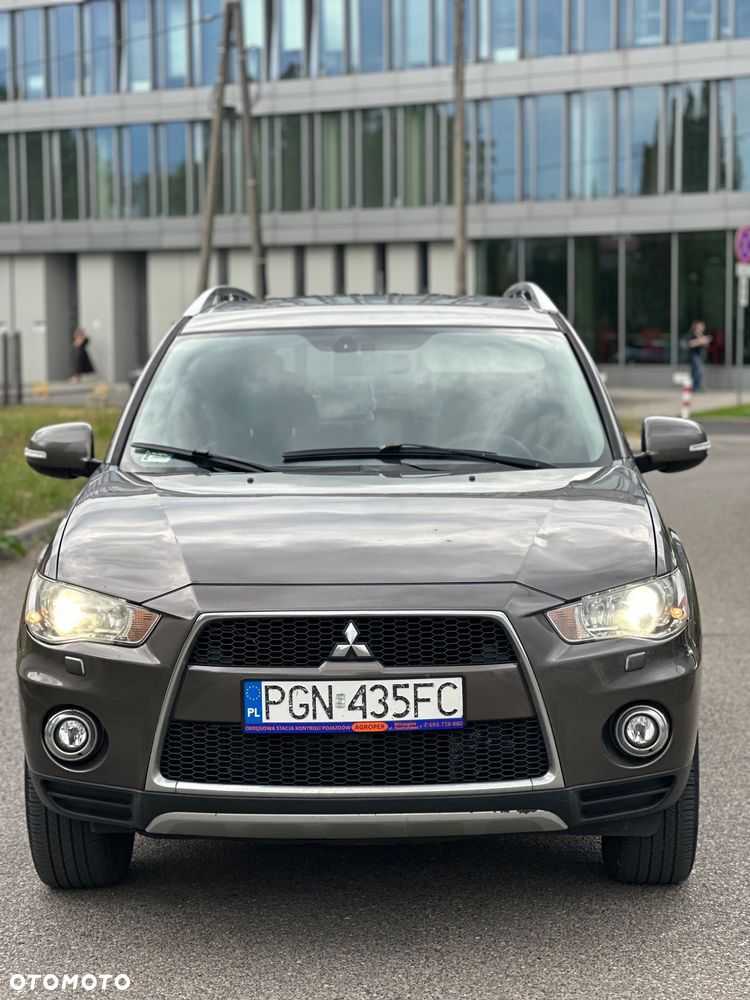 Mitsubishi Outlander 2.0 DID Intense + SE - 2