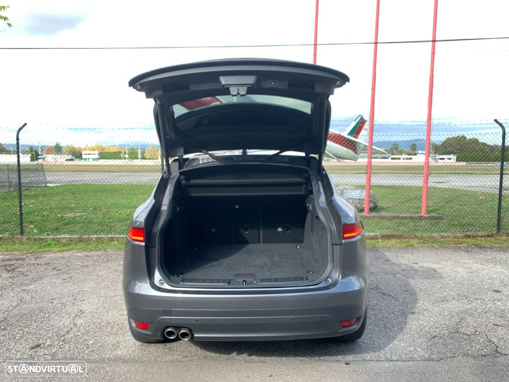 Jaguar F-Pace 2.0 i4D R-Sport Aut. - 38
