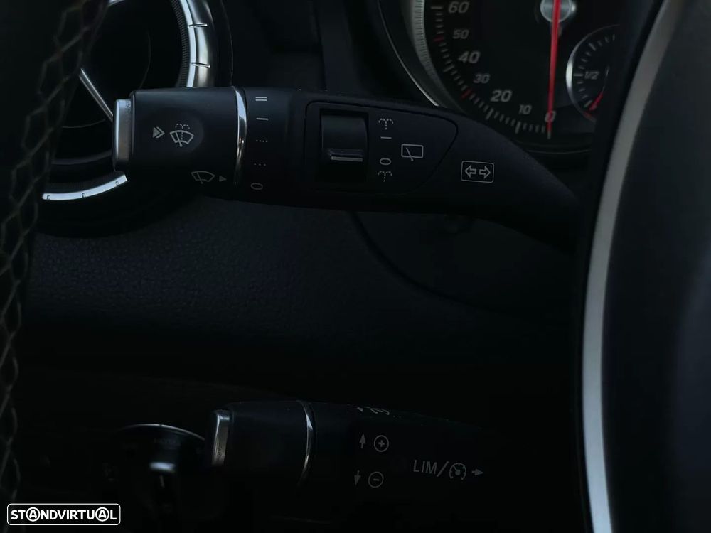 Mercedes-Benz CLA 180 d Shooting Brake Urban Aut. - 31