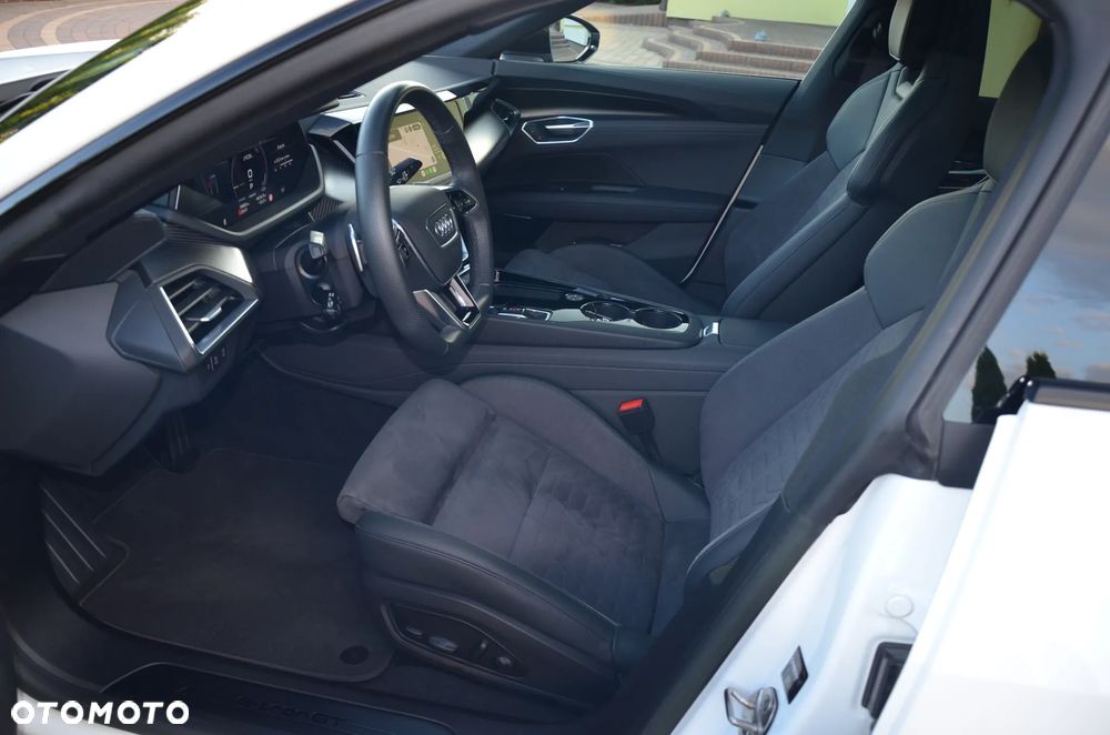 Audi e-tron GT 60 93kWh Quattro - 18