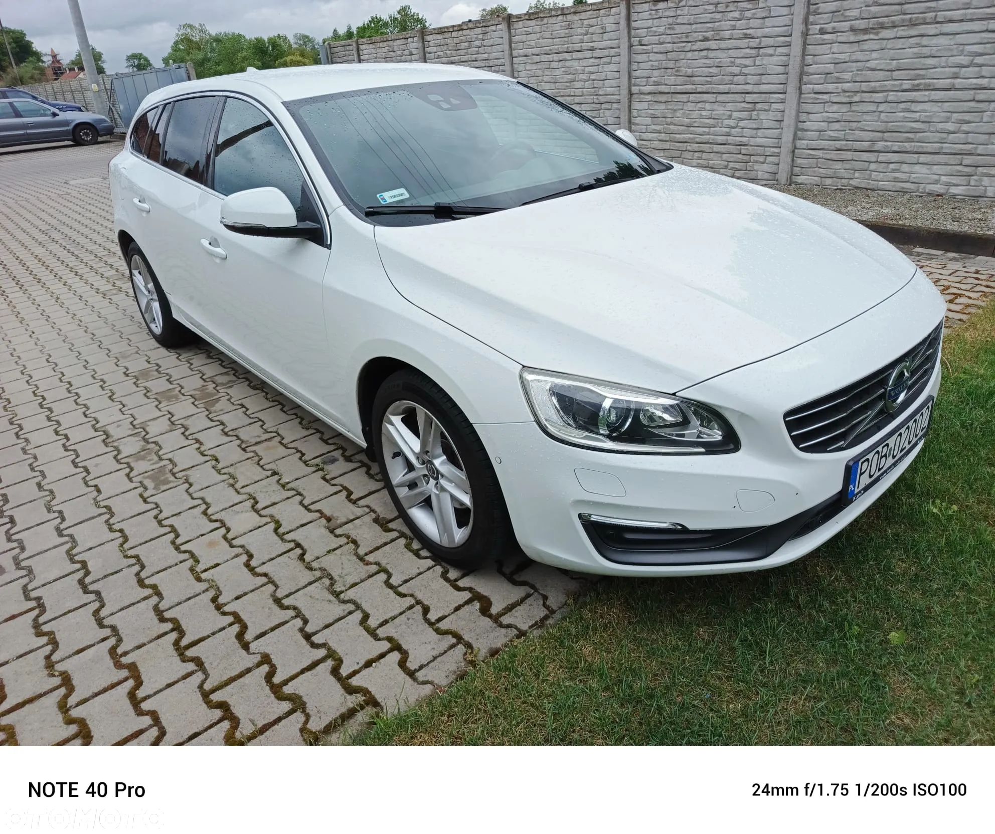Volvo V60 D4 Drive-E Kinetic - 1