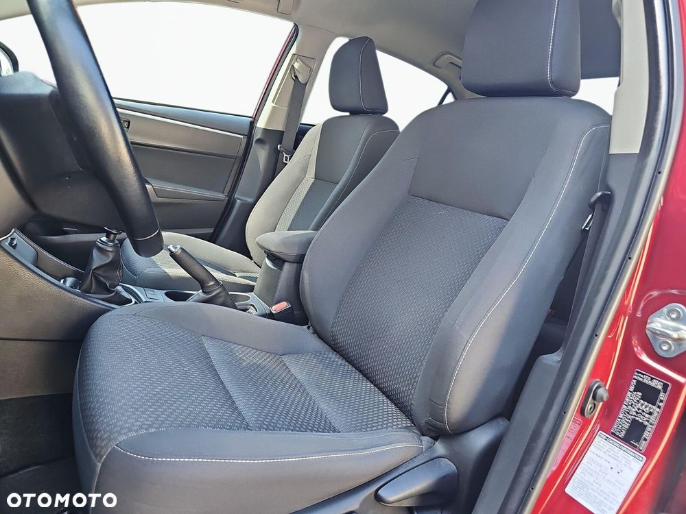 Toyota Corolla - 12