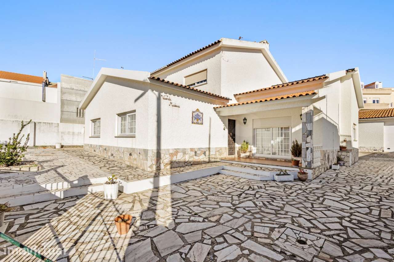 Moradia T5 com garagem de 150 m2 em Peniche - Grande imagem: 2/36