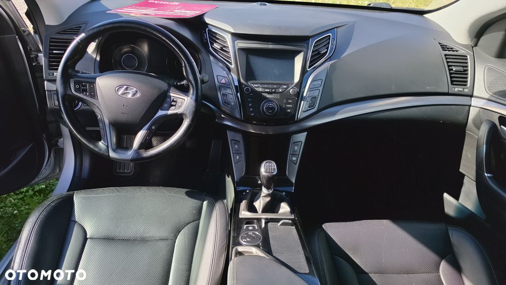 Hyundai i40 Kombi 1.7 CRDi Premium - 18