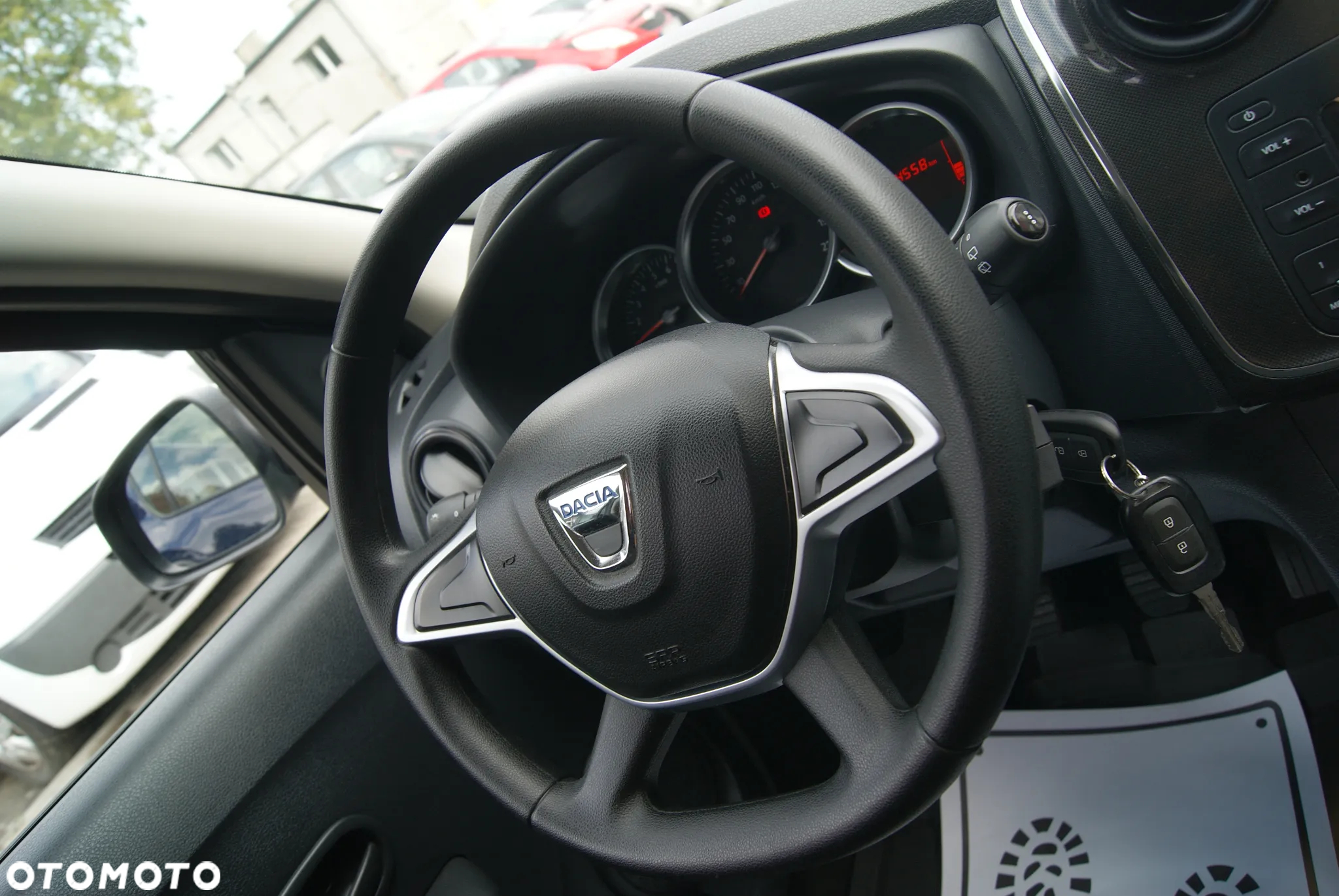 Dacia Sandero 1.0 SCe Laureate - 13