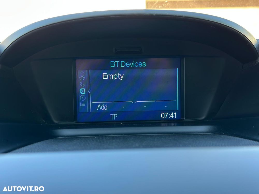 Ford Kuga 2.0 TDCi 4x4 SYNC - 30
