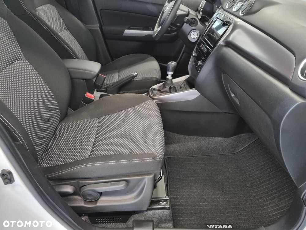 Suzuki Vitara 1.4 Boosterjet mHEV Premium 2WD - 10