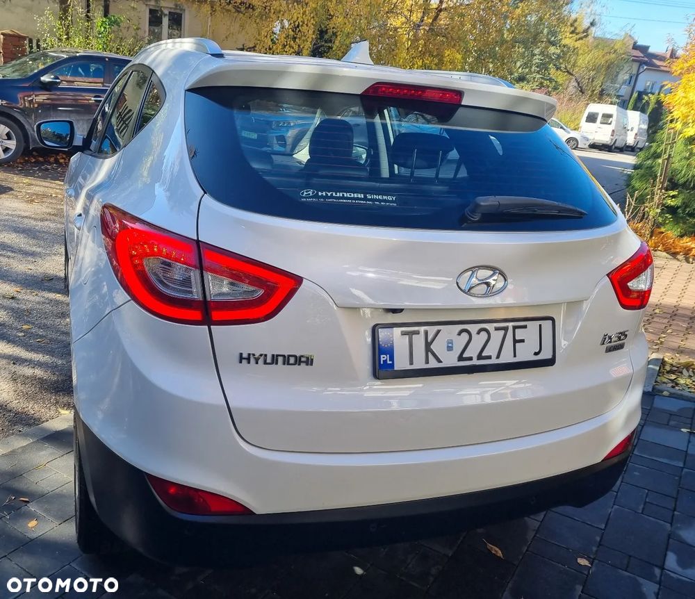 Hyundai ix35 1.7 CRDi 2WD blue Finale Gold - 9