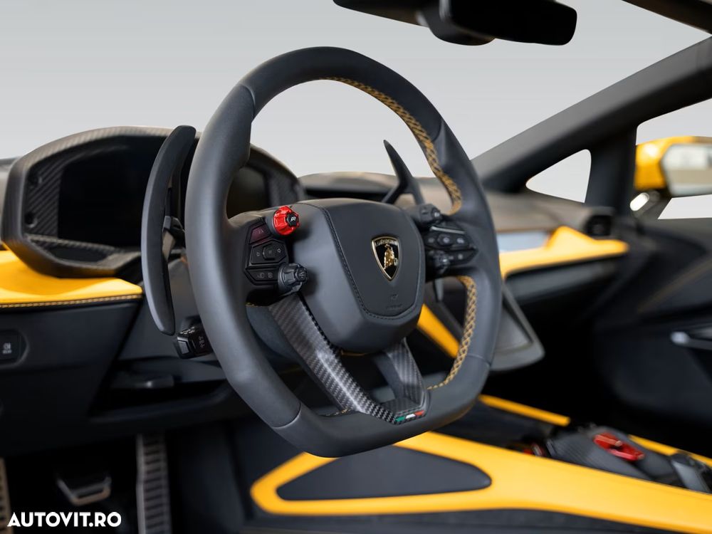 Lamborghini Revuelto - 20