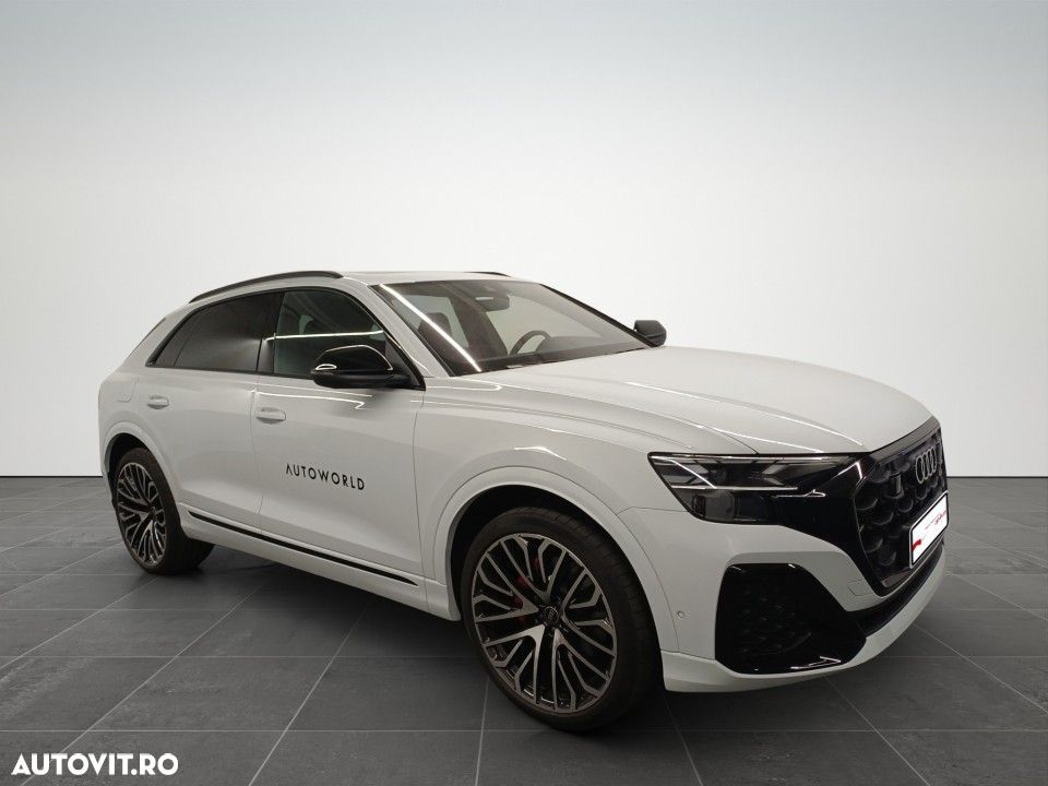 Audi Q8 - 6