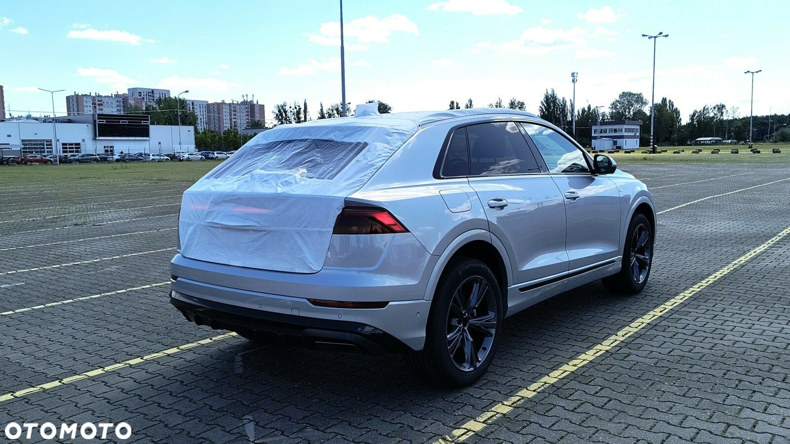 Audi Q8 - 12