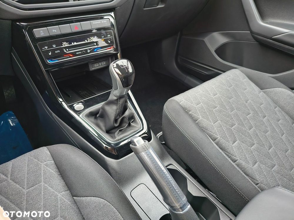Volkswagen T-Cross 1.0 TSI Life Plus - 17