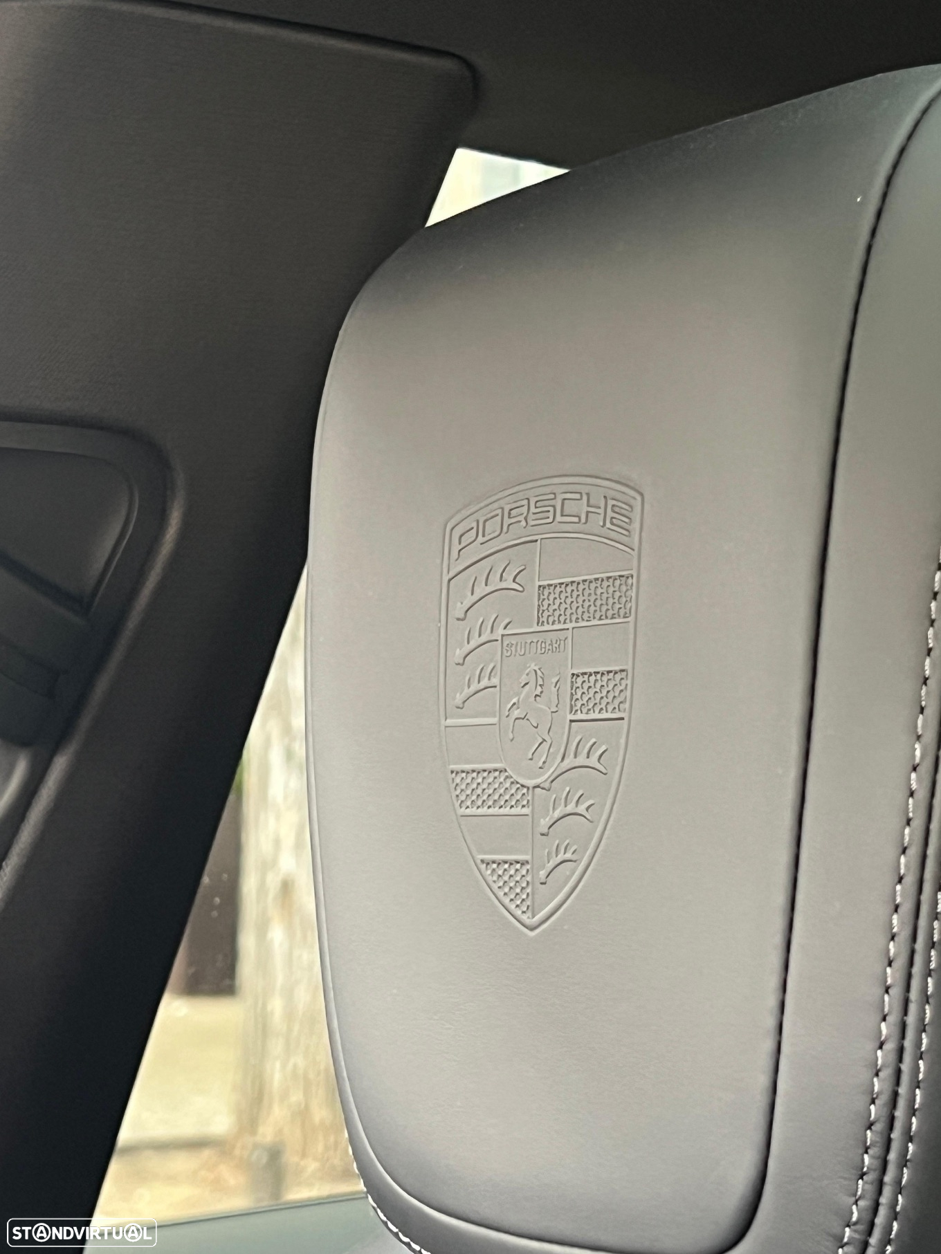 Porsche Macan Electric 4 - 15