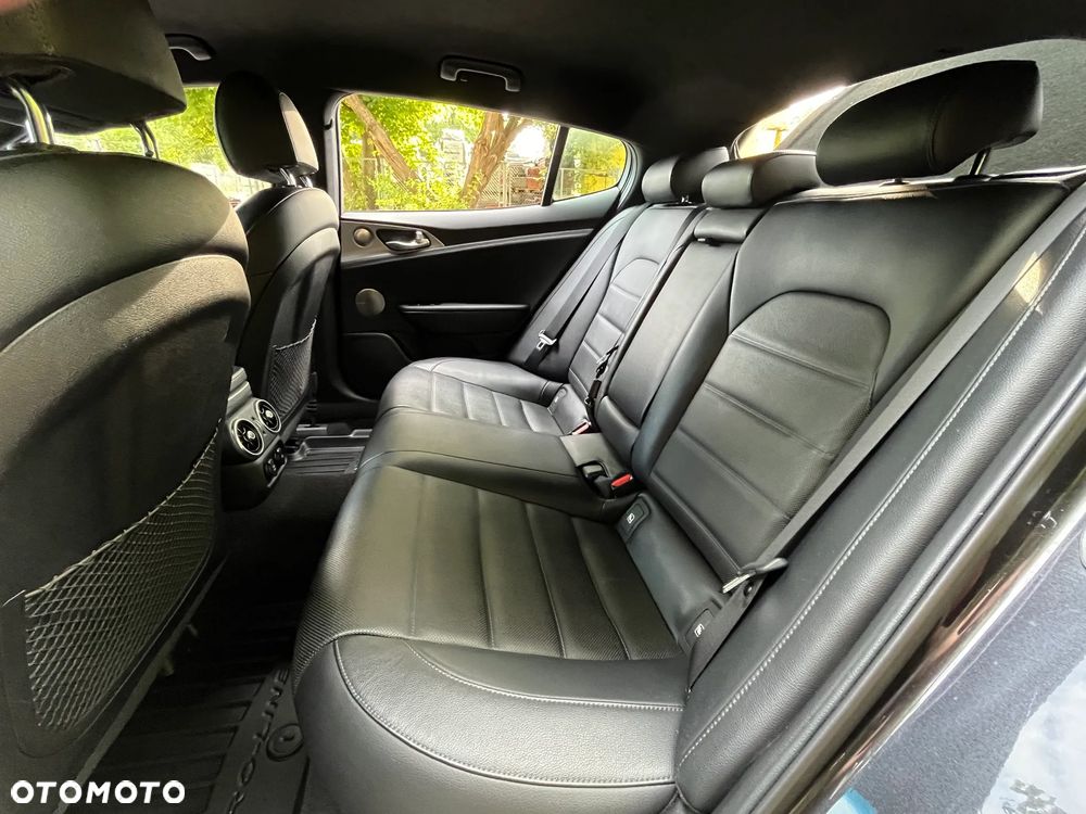 Kia Stinger 2.2 CRDI GT Line AWD - 20