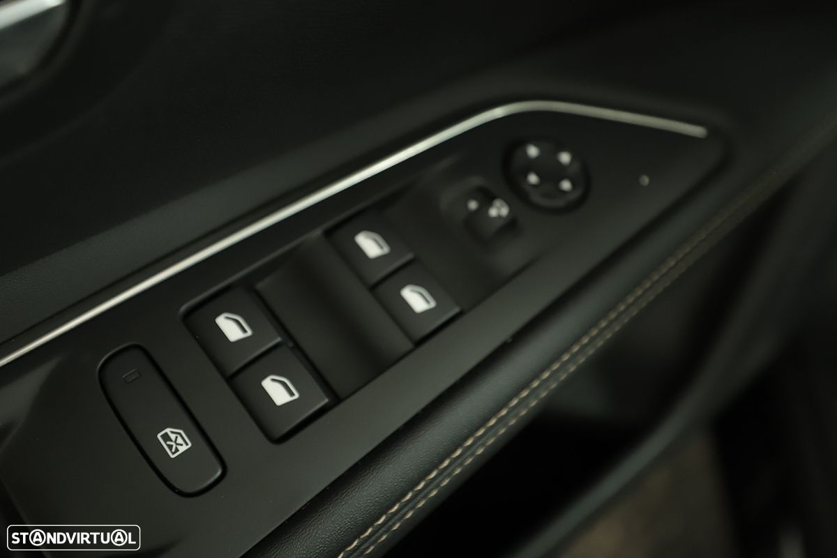 Peugeot 3008 1.2 PureTech GT EAT8 - 21