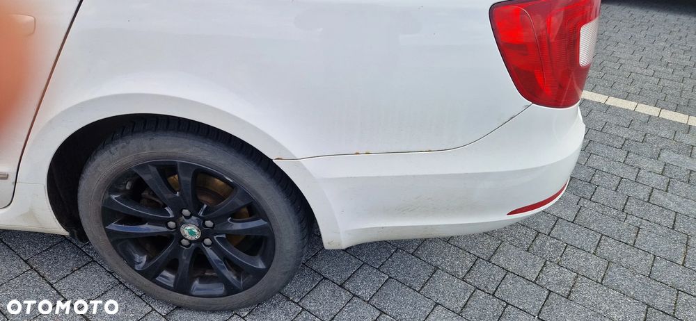 Skoda Superb 2.0 TDI Elegance DSG - 13