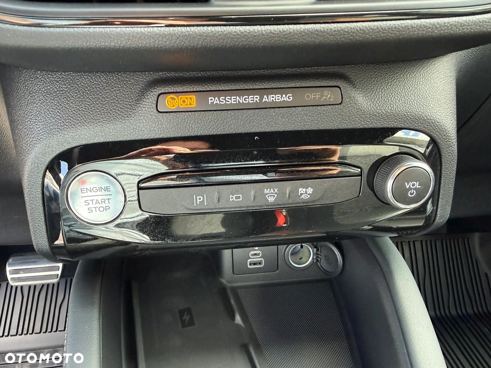 Ford Kuga 2.5 FHEV FWD Sound Edition eCVT - 20